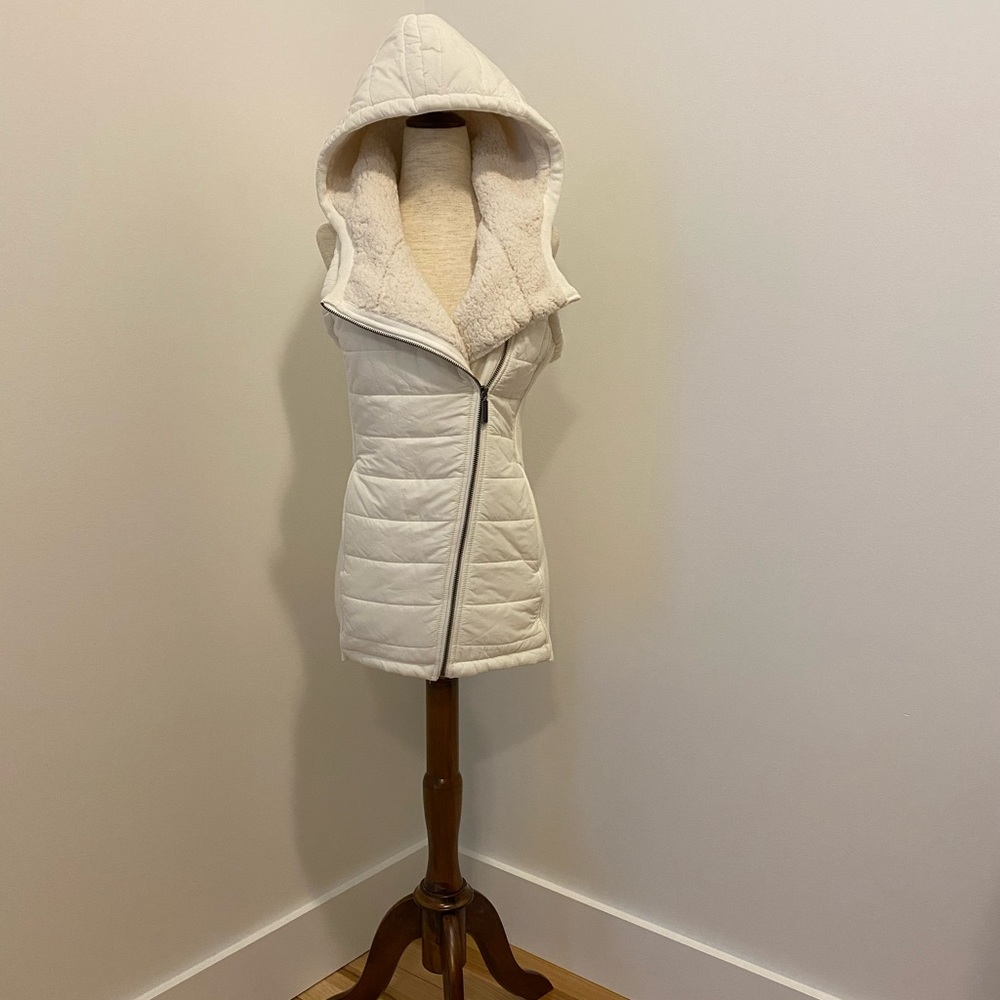 Layering vest w/sweater back!
